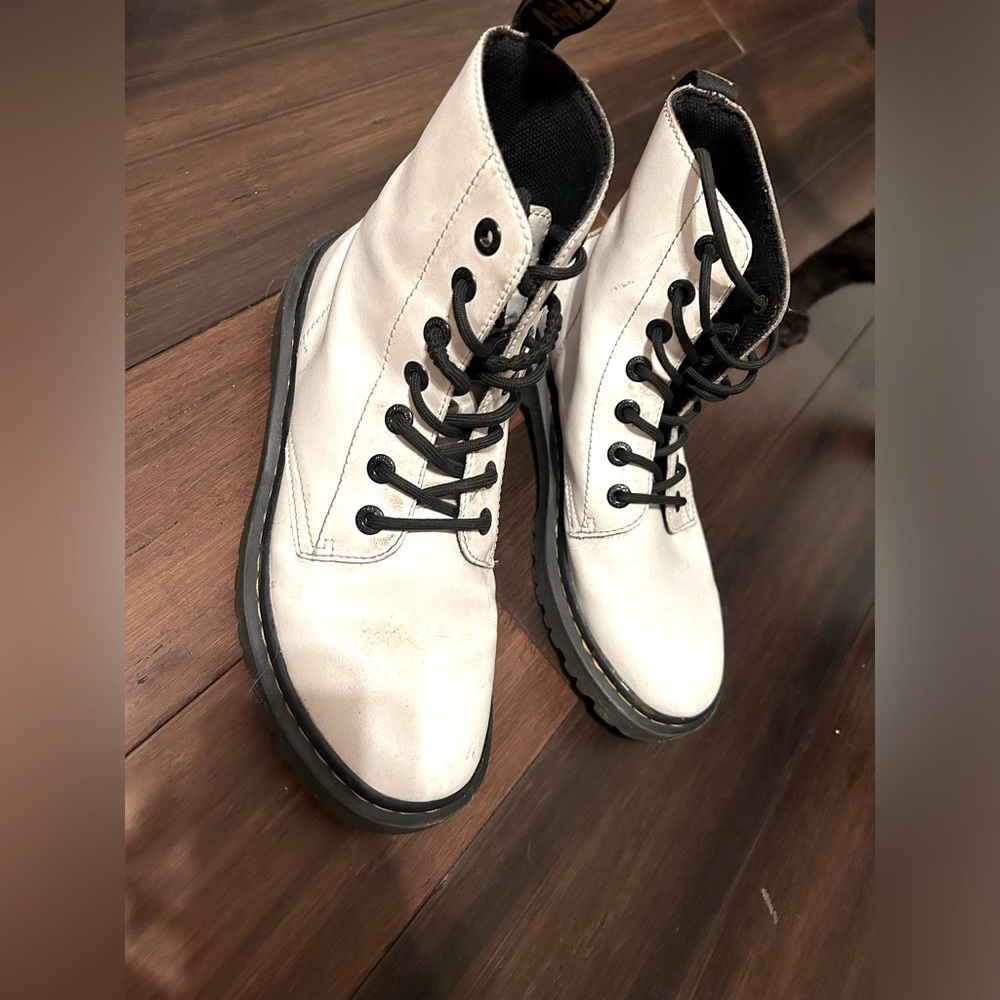 DOC MARTINS